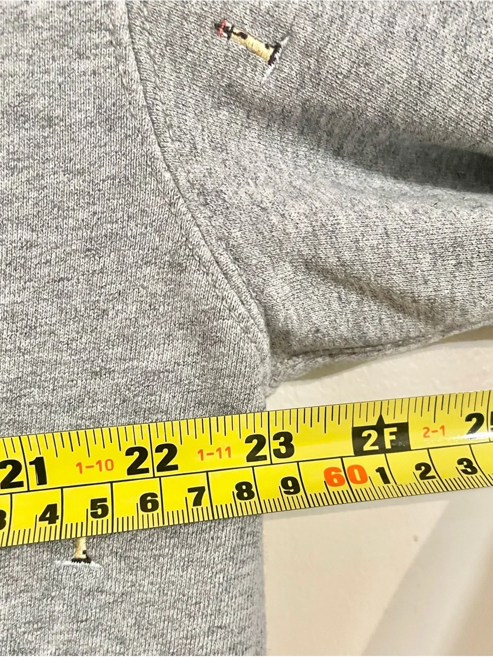 Vtg J. Crew Men’s Light House Gray Embroidered Knit Crewneck Sweater Sz L- EUC